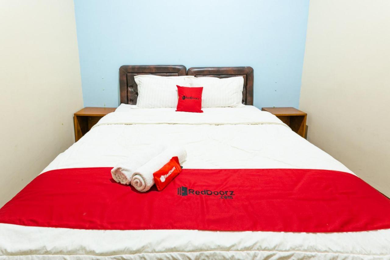 Reddoorz Syariah @ Sakinah Guesthouse Sragen Екстер'єр фото
