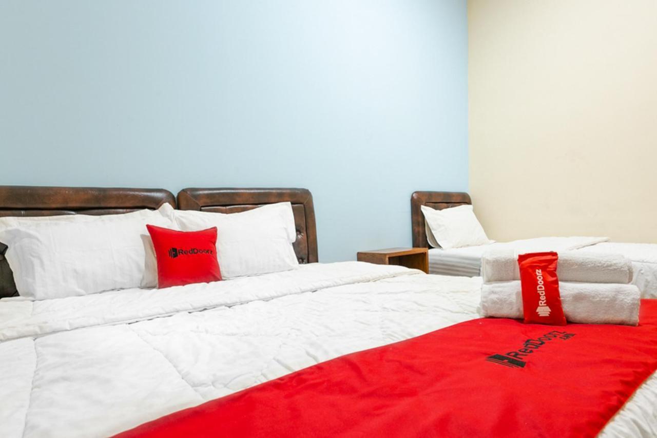 Reddoorz Syariah @ Sakinah Guesthouse Sragen Екстер'єр фото